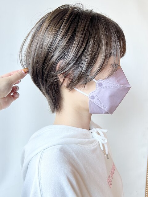 【morio原宿】ショート　ショートヘア　グレージュ透明感カラー