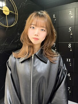 ジーナ 名駅(XENA.) ザクザクレイヤーカットウルフレイヤー韓国名古屋