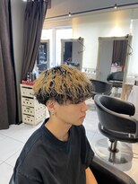 アイズ 海老名(AIZU)&nbsp;波巻きパーマ　ツイストスパイラル　ブリーチパーマ　理容室