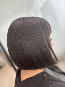 ファムバイアヴァンス(Femme by AVANCE.) 酸性ストレート×ワンレンボブ