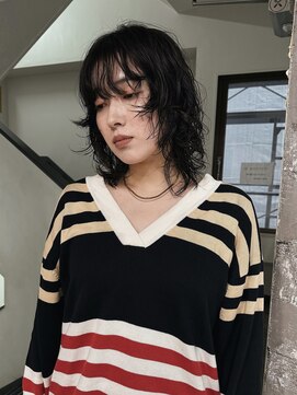 ロジ(loji) ミディアム、レイヤーパーマ