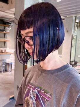 ロリム(RorriM) 前下りボブ　ハイライト　ダブルカラー　ブルーバイオレット