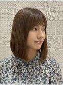 前下がりボブベージュブラウン