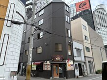 ニキ(niki)の雰囲気（こちらのビルの3Fが当店です［梅田/西梅田/マンツーマン/TOKIO］）