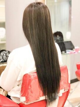 ミーティア バイ クアトロ(Meteor By QUATRO) 艶々ロング☆