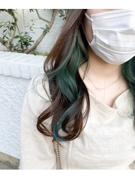 フェリアファム 北千里(FERIA fam) 【FERIA北千里】インナーカラー×ディープグリーン