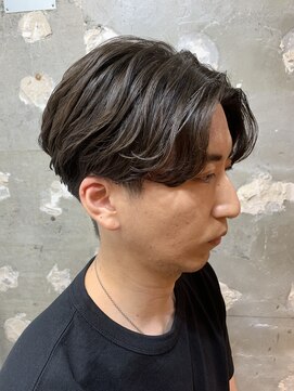 アカ(ACA) センターパートニュアンスパーマメンズマッシュパーマ札幌大通