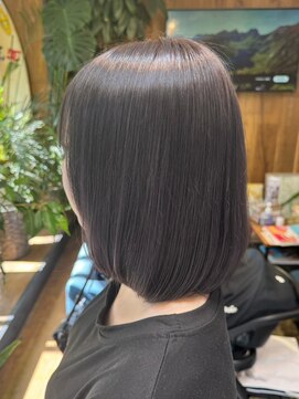 リコ 池袋東口店(Liko) アッシュグレー ツヤ髪 ボブ