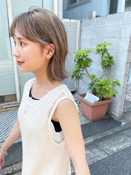 ディッセンバー 神宮前(December) グレーベージュ/ベージュ/前髪パーマハ24ケアブリーチ渋谷