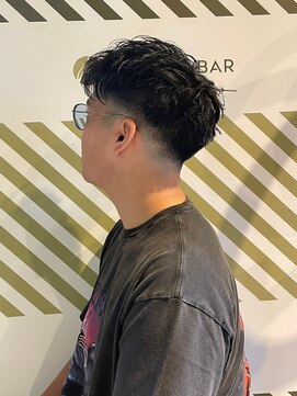 バーバーバー アカバネ(BARBER-BAR AKABANE) ビジネスシーンでも使えるバーバーアップバングヘア#2