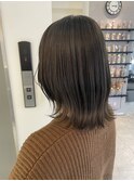 オリーブグレージュカラー