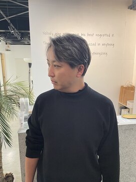 キング 高槻(K!ng) 縮毛矯正髪質改善ハイライトレイヤーカット高槻美容室エクステ