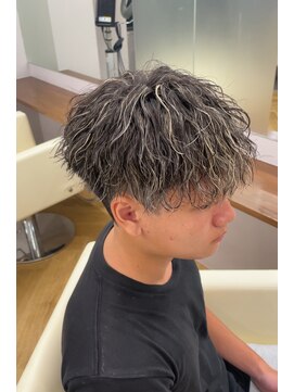 アレス バイ シカ 神戸三宮元町店(ALLES by Cica) ハイライトツイスパマッシュ