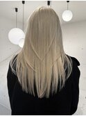 ブロンド×ロングレイヤーカット