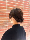 お呼ばれアレンジ／ゆるアップスタイル