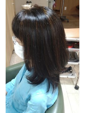 セミロングレイヤースタイル☆オレンジヘナカラー