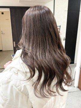 透明感グレージュ×ゆるウェーブロング