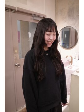 メク(meku) ふわふわロング/顔まわりレイヤー＊