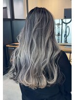 サロウィン 下北沢(SALOWIN) 表面だけシャドールーツ