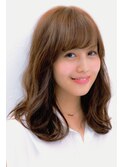 大人可愛いカジュアルセミロング