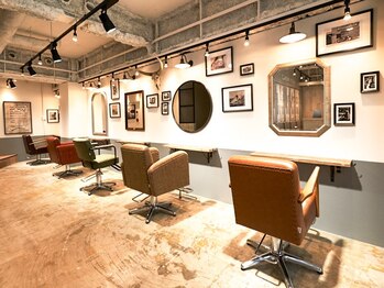 HAIR WORKS HELM 渋谷店【ヘルム】