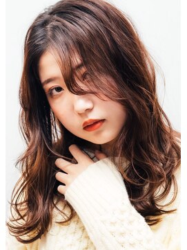 サエラ ミュゼ(CAETLA MUSEE) セミロング×センターパート