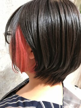ヘアー ブランコ(hair Blanco) 全体カラー＆インナーカラー、ダークグレー＆ピンク