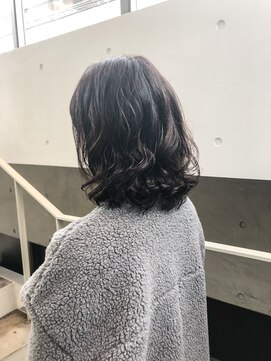 アクアオモテサンドウ(ACQUA omotesando) ミディアムパーマ　アクア表参道【世良綾花】
