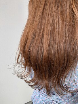 ヘアーアンドビューティ カリテス(Hair & Beauty Charites) ヌーディベージュ×くびれ