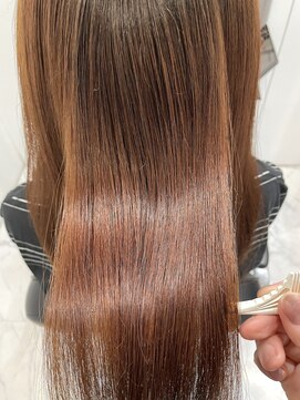 エスカーラ 表参道(THE ESCALA) @aidaman321/ゆるふわロング/センターパート/スイートAライン