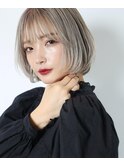 ホワイトベージュカラー