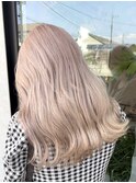 ホワイトピンクベージュ ケアブリーチ ハイトーン ミルクティー