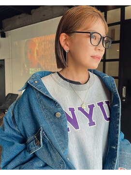 フェム(5) センターパートブロンド