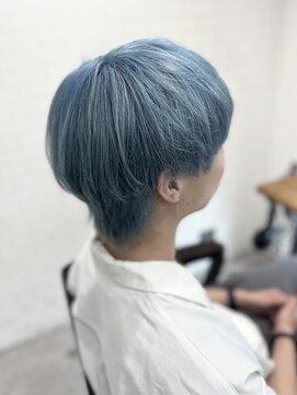 アグ ヘアー トリコ 久喜3号店(Agu hair trico) アイスブルー　ホワイトベージュ