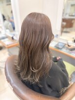 ネオリーブアイム 横浜西口店(Neolive aim)&nbsp;白髪ぼかしハイライト オリーブベージュ 艶髪【横浜】k