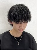 黒髪ツイストスパイラルパーママッシュウルフ2ブロック