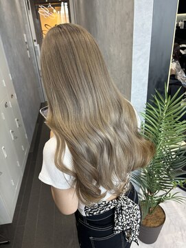 シーエスメイドバイシャチュー 栄店(CS made by SHACHU) ミルクティーアッシュ