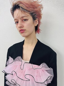 アルテフィーチェ 梅田(artefice) デザインピンクカラー