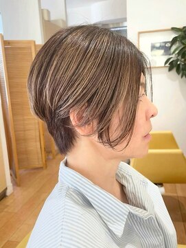 トリッカ 代官山(tricca) 大人カジュアルボブ/白髪ぼかしカラー/脱白髪染め/小顔カット