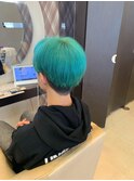 個性派男子におすすめ◎軽さと抜け感のグリーンカラー/ブリーチ