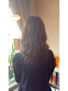 タプ(tapu) ウェーブパーマスタイル