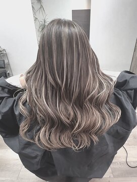 ヴィフ 大船(VIF) バレイヤージュ/ハイライト/ダブルカラー/ケアブリーチ/ボブ