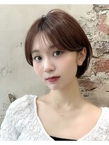 アフロート ルヴア(AFLOAT RUVUA)&nbsp;〔岩田莉奈〕地毛風縮毛矯正 ひし形ショートボブ 白髪染め 新宿