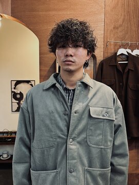 エディ(Edy) シャドウパーマ波巻きパーマメンズカットメンズパーマ眉毛