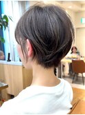 30代/小顔カット/コンパクトショート/オリーブグレージュ/豊中
