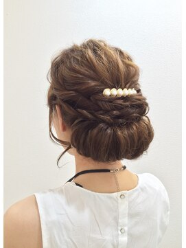 ヘアアンドメイクジップ恵比寿 (Hair&Make ZIP) ギブソンタック ヘアセット