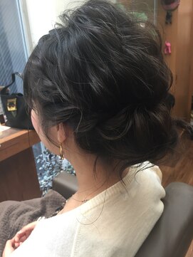 ヘアールーム グリン(Hair room GRin) GRin×黒髮UP