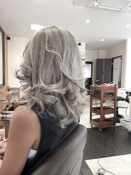 ヘアーサロン デペント(HAIR SALON Depend) ハイトーン　ホワイトシルバー
