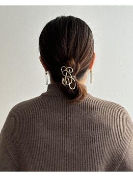 ランプヘアーデザイン(LAMP HAIR DESIGN) 変形シニヨンアレンジ/ロング