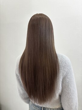 ラビス クローバー(Lovis clover) ツヤ髪スタイル　ショートボブ　ニュアンスカラー